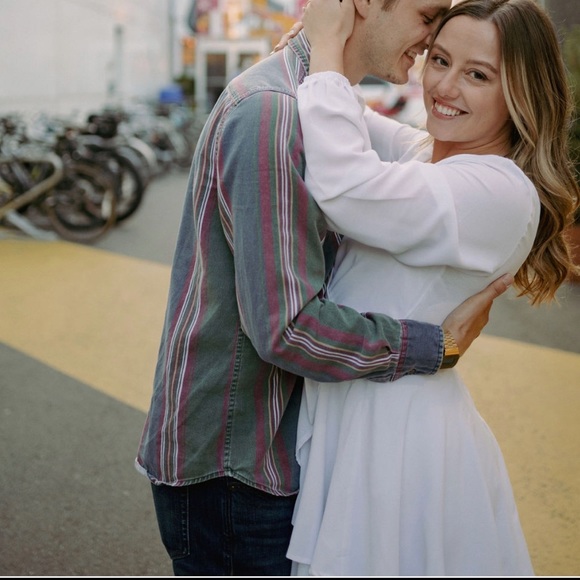 feminine & flattering long sleeve dress - Picture 2 of 2